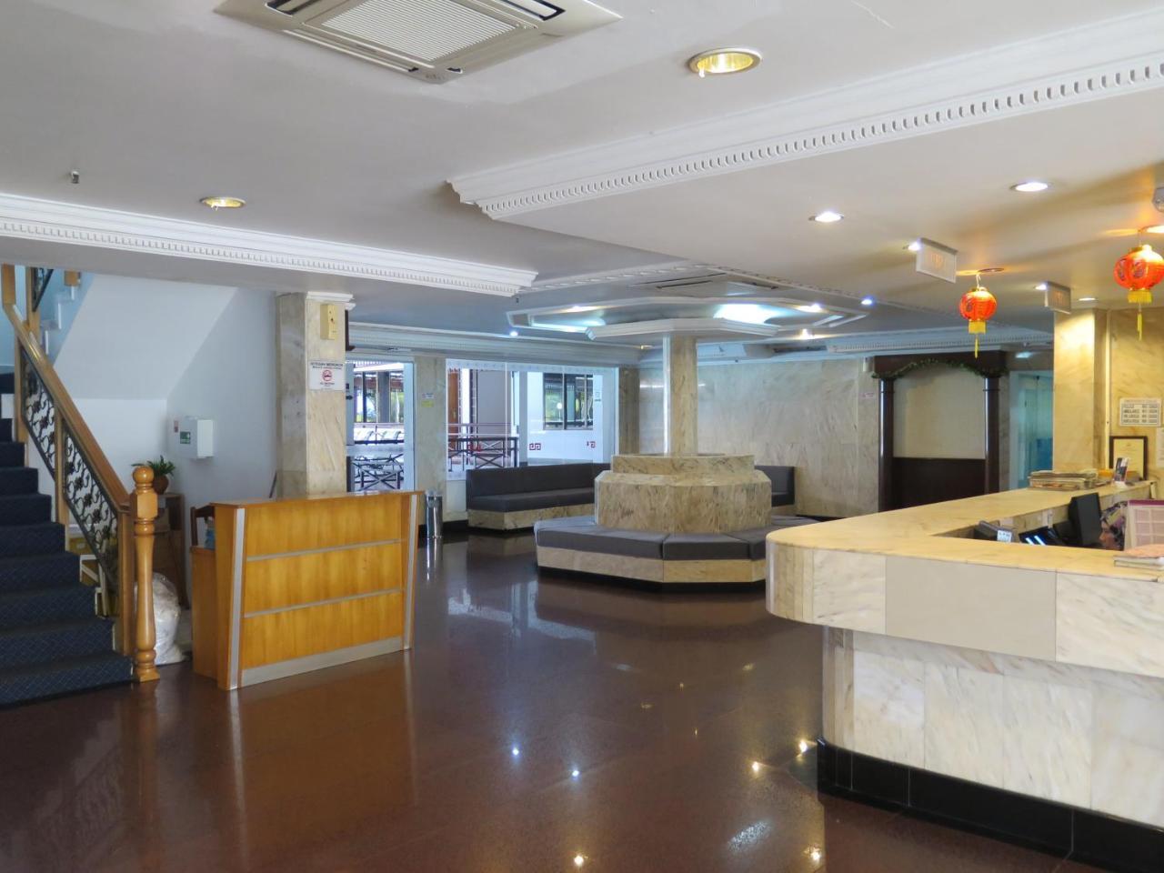 Sea View Resort Hotel & Apartments Kuala Belait Exterior photo